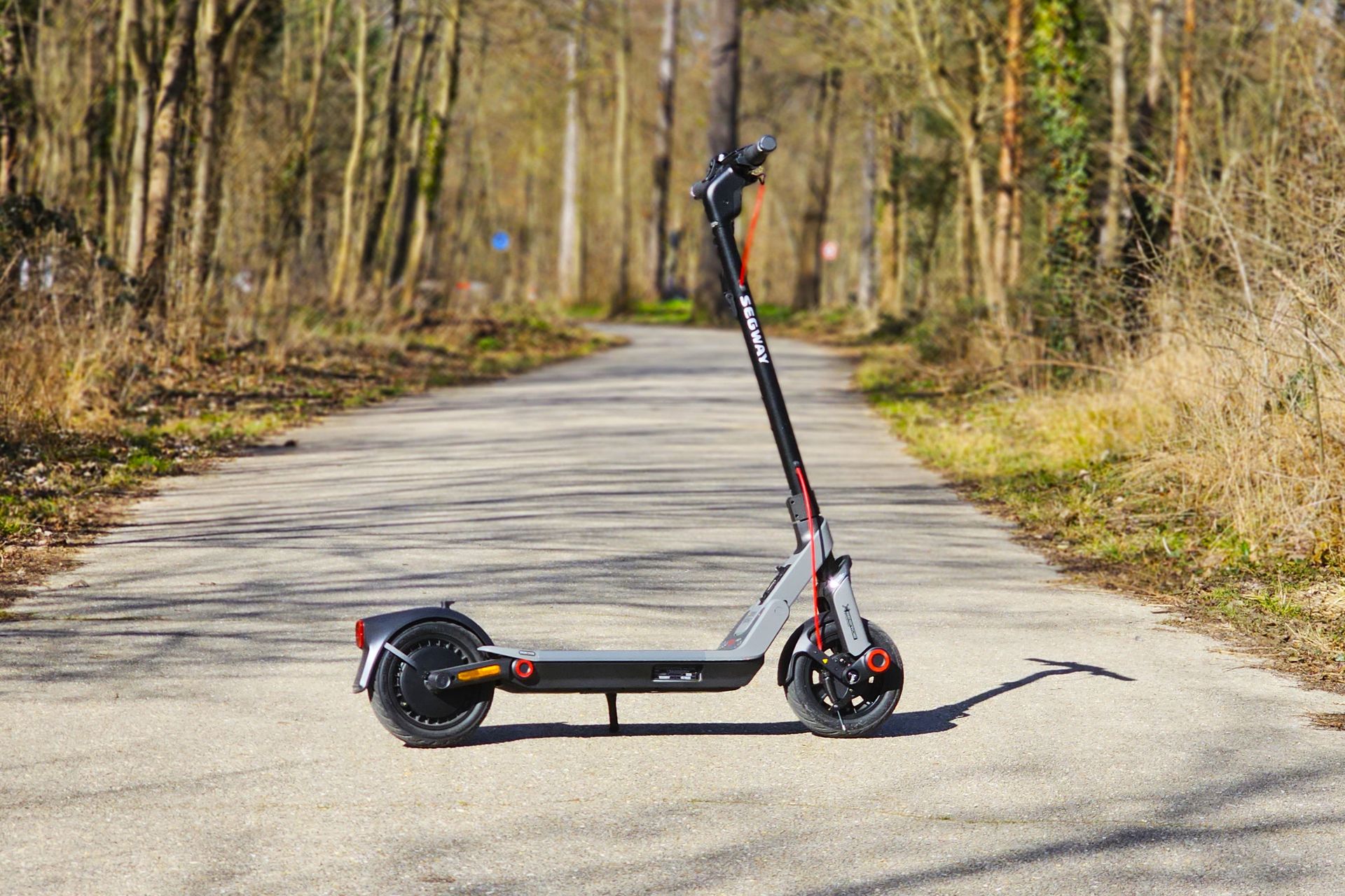 Trottinette electrique Segway Ninebot en ville - Reglementation La Reunion 2025